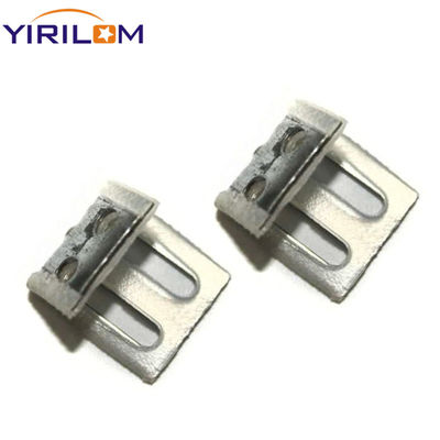 Accesorios para el sofá Clip de resorte de 4 agujeros revestido con zinc para fijar firmemente los resortes en forma de serpiente